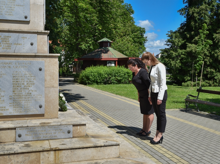 A magyar hős&ouml;kre eml&eacute;kezett Csurg&oacute;