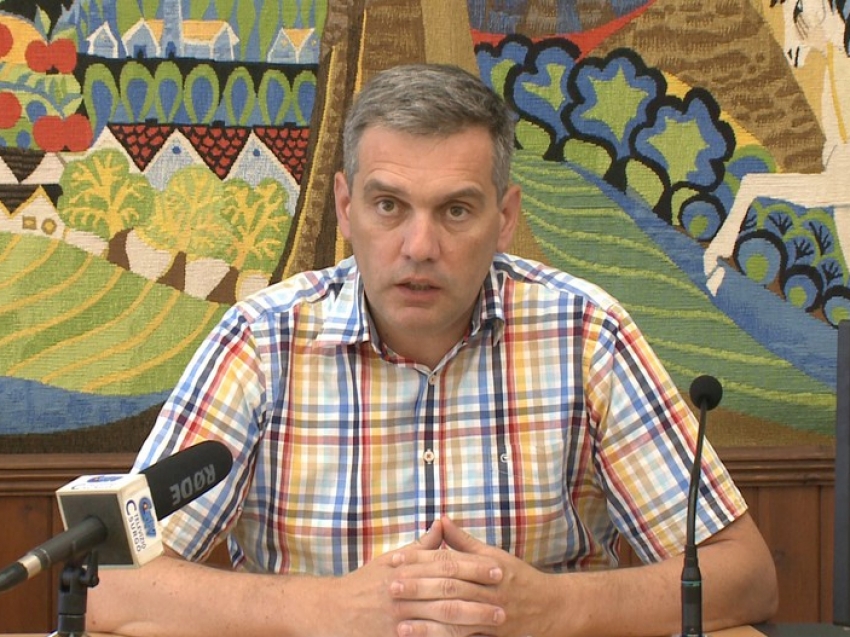 Polg&aacute;rmesteri sajt&oacute;t&aacute;j&eacute;koztat&oacute; az &aacute;rv&iacute;zről &eacute;s az azt k&ouml;vető int&eacute;zked&eacute;sekről